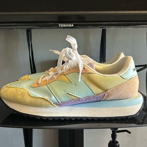 Women 237 Ginger Sneakers